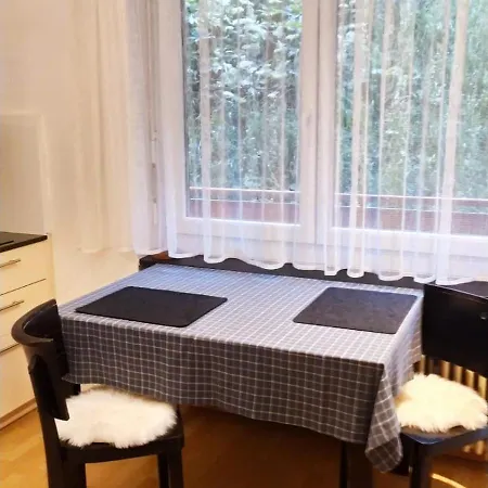 Simple Flat In Fee